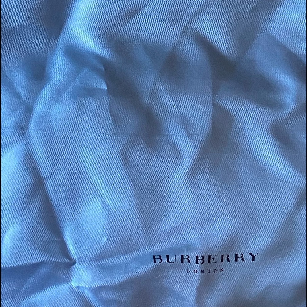 Burberry handkerchief Blue